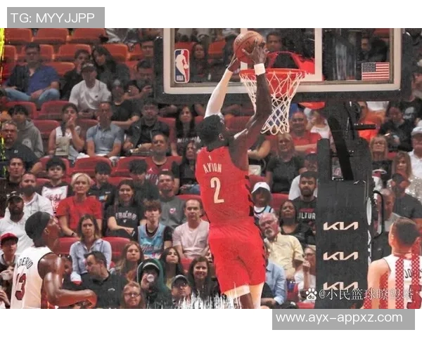 热火狂胜36分全队11人上场均有得分8人双位数表现展现强大实力