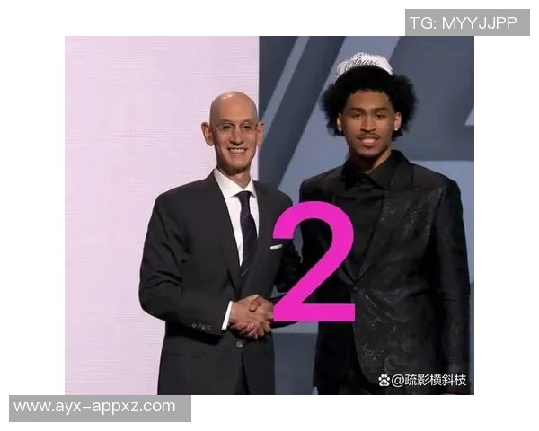 弗拉格狂砍42分提升场均09分距克尼佩尔仅差06分