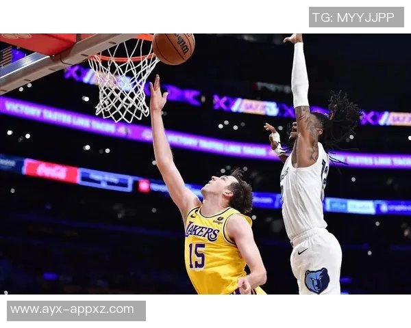 湖人是否该在里夫斯身价高峰时交易他火箭等球队或成最佳选择