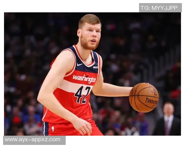 本赛季三分球命中率40以上球员排名前四克尼佩尔穆雷领衔榜单